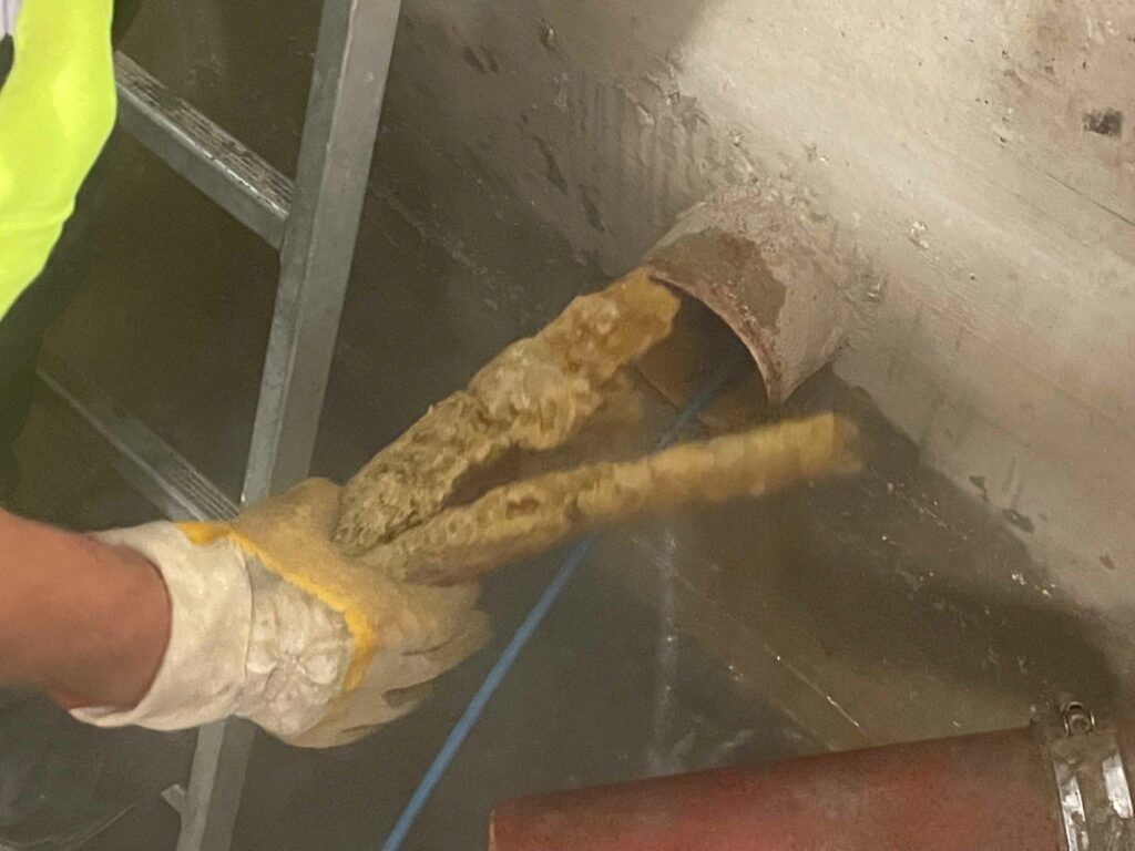 © Wasserstrahl_Technik_Harz_aus_Grundleitung